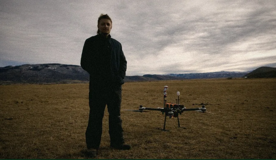 An Elijah pilot on station. The office, pictured.